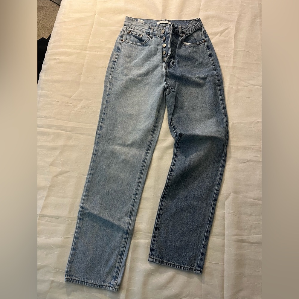 PacSun two-tone “Dad Jean.” Size 25 (about a US 2).